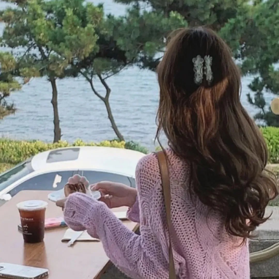 两场婚礼一场葬礼